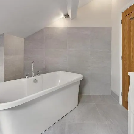 3 Bed In Oc-lr152 Vakantiehuis *
